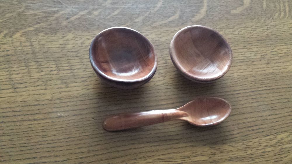 deux tr&egrave;s petites coupelle et petite cuill&egrave;re neuves Décoration