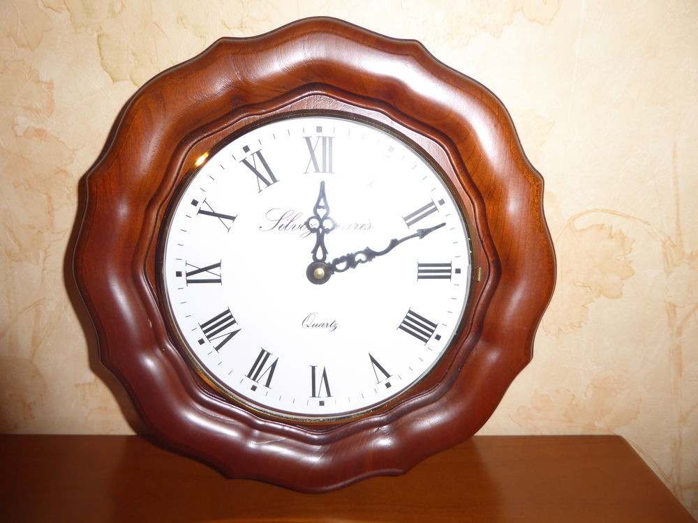 Horloge murale en bois Décoration