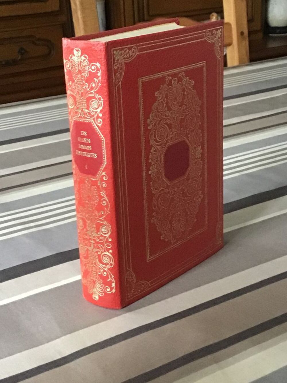 36 livres : Les Grands Romans Historiques Livres et BD