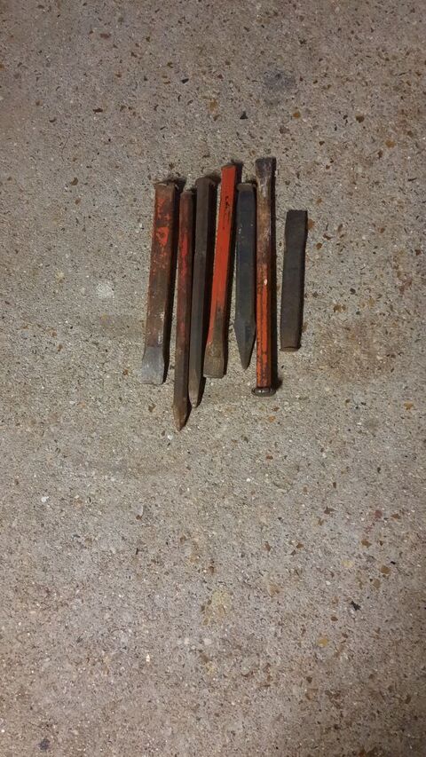 Divers burins 8 Auvers-Saint-Georges (91)