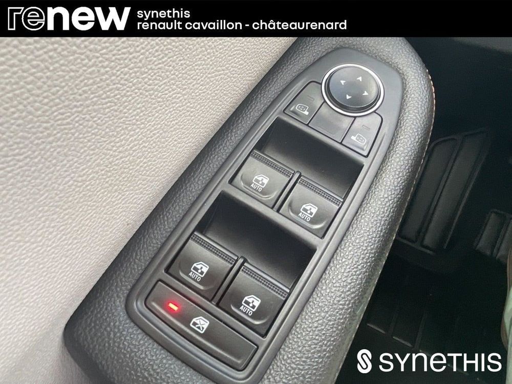 Clio V Clio E-Tech 140 - 21N Initiale Paris 2022 occasion 84300 Cavaillon