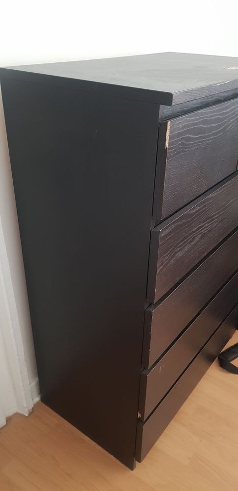 Commode et tables de chevet noires Meubles