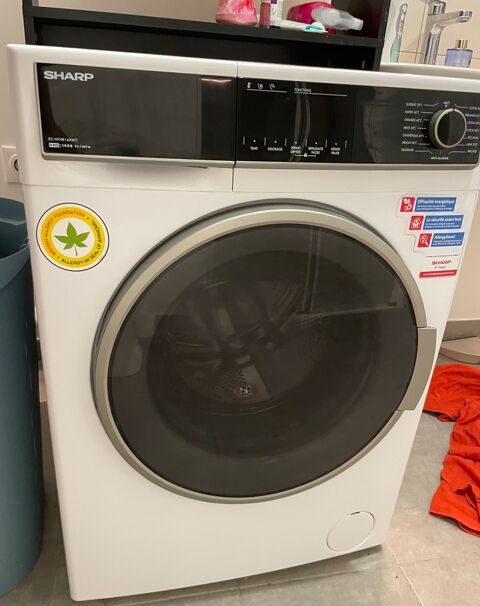 Lave-linge SHARP avec commandes multiples 0 Ferrires-en-Brie (77)