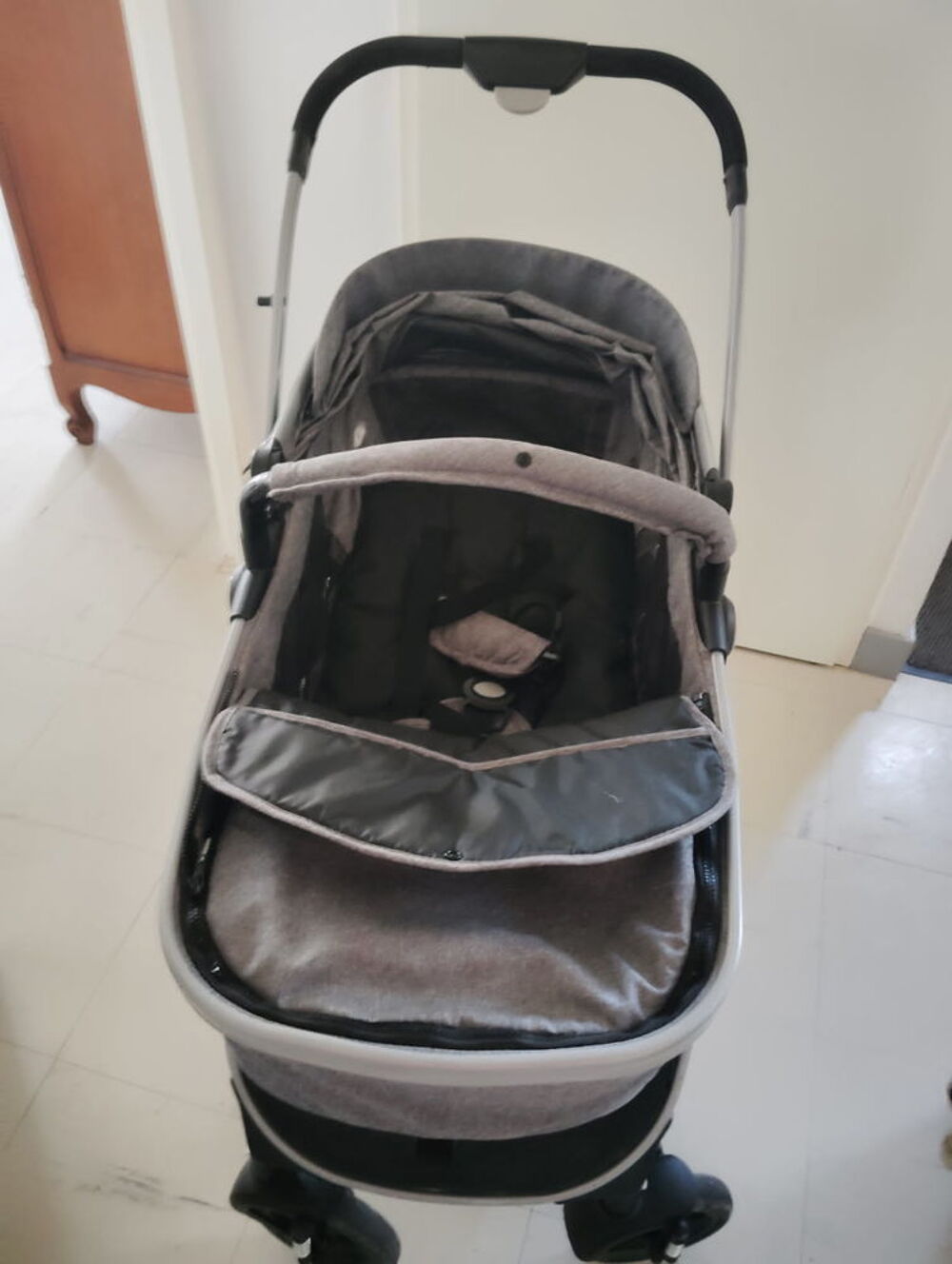 Poussette babyconfort neuve avec cosy Pu�riculture