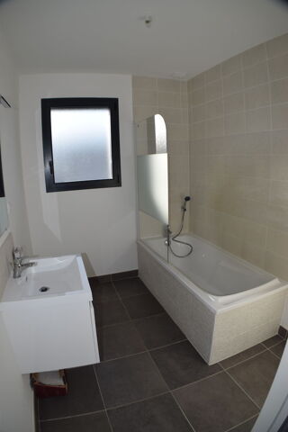 Maison  louer 4 pices 104 m
