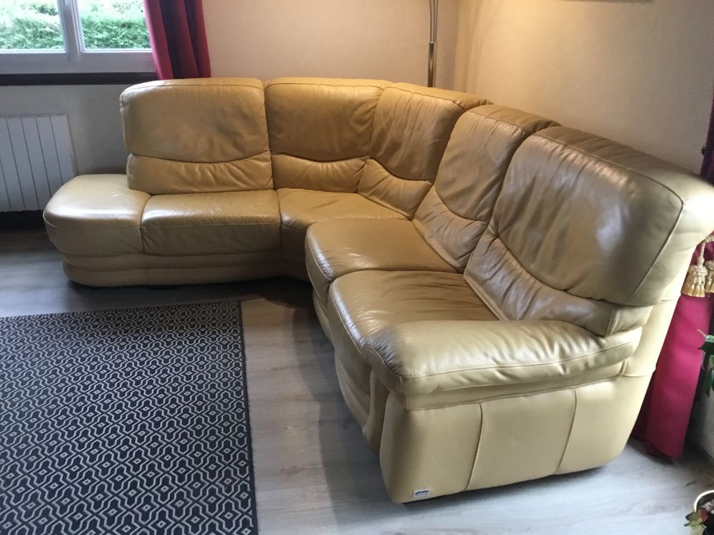 Canap&eacute; d'angle Cuir. Meubles
