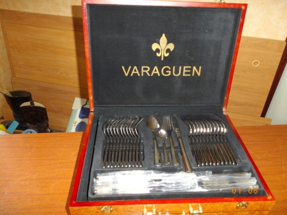 m&eacute;nag&egrave;re VARAGUEN Cuisine