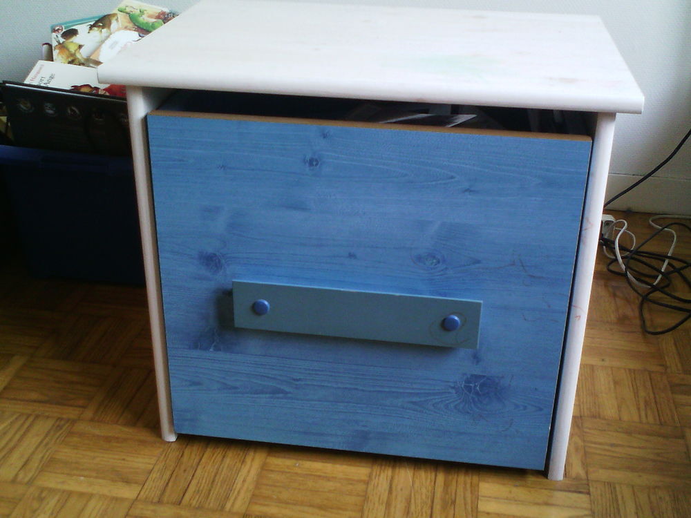 lit 90x190 avec tiroir + sommier + chevet Meubles