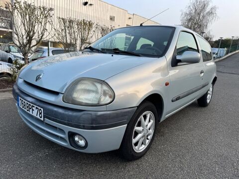 Renault Clio II Clio 1.2i RXE 2000 occasion Poissy 78300