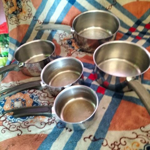 S�rie casseroles inox tout feux tr�s bon �tat 38 Cachan (94)