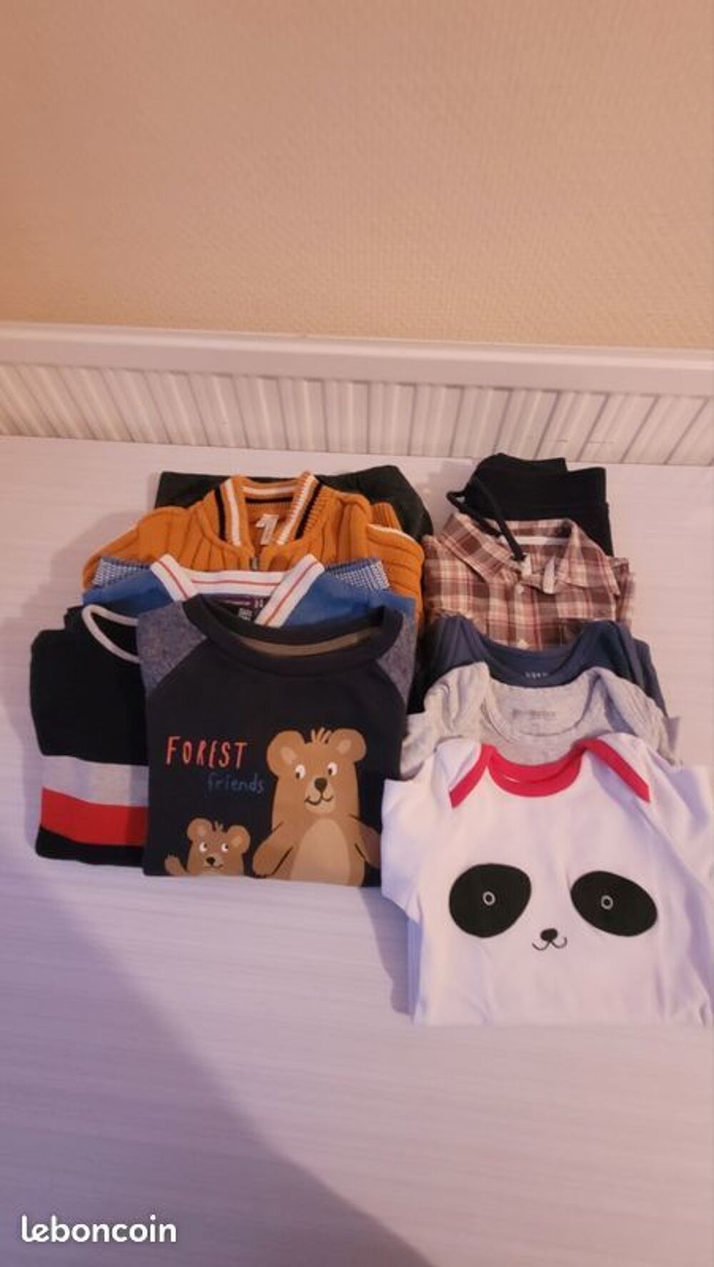 Lot v&ecirc;tements gar&ccedil;on Puériculture