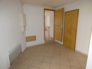  Appartement à louer 3 pièces 64 m²