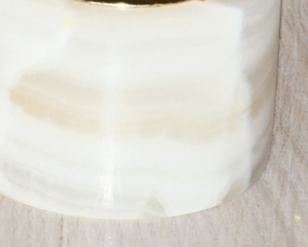 Briquet en alb&acirc;tre Décoration