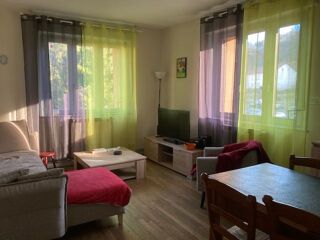  Appartement à louer 5 pièces 75 m²