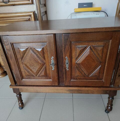 Meuble sur roulettes  35 Leval (59)