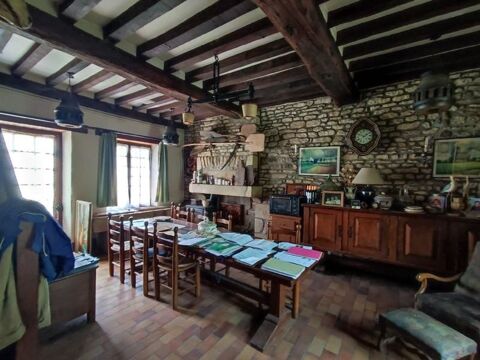   Maison F7 Maison - 7 pi�ce(s) - 152 m�