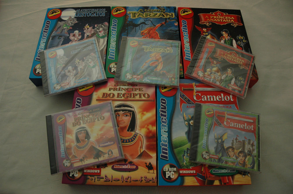 Lot de 5 Coffrets Disney&reg; Dessins anim&eacute;s interactifs, NEUFS CD et vinyles