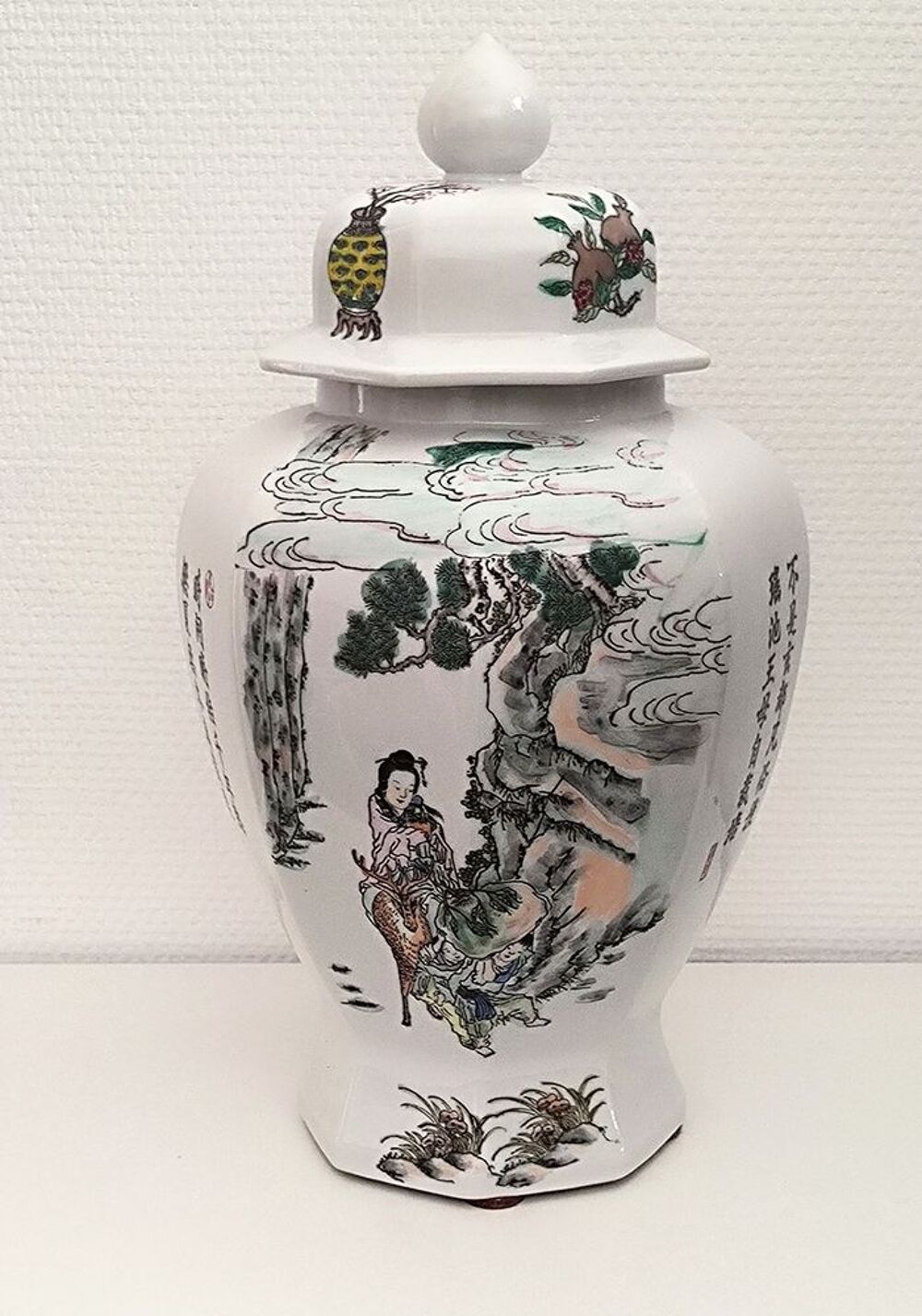 Vase porcelaine Chine- XXe si&egrave;cle Décoration