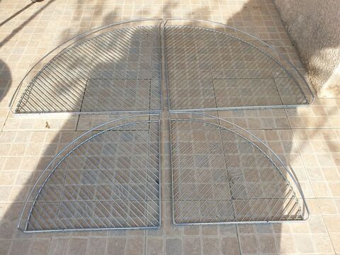 Etagre d'angle de cuisine quip Grille de dfense en fer f 0 Lanon-Provence (13)