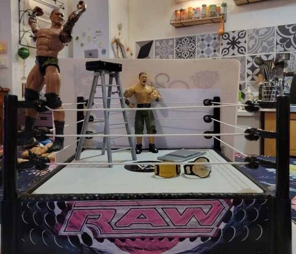 WWE Ensemble Ar&egrave;ne catcheurs RAW avec accessoires Jeux / jouets