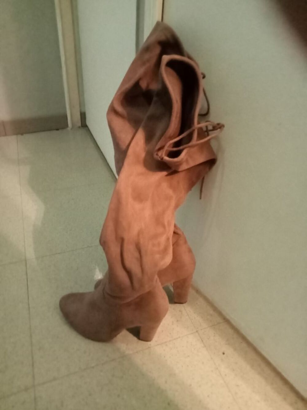 Botte femme en daim marron Chaussures