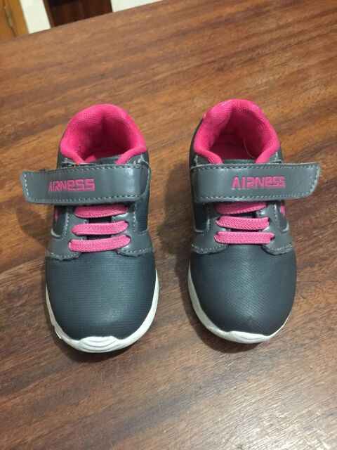 Basket enfant fille   Airness   6 Saleilles (66)