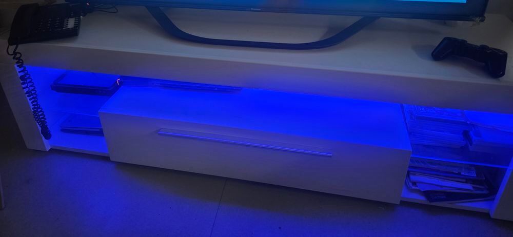 meuble tv &agrave; vendre pour cause d&eacute;part Meubles