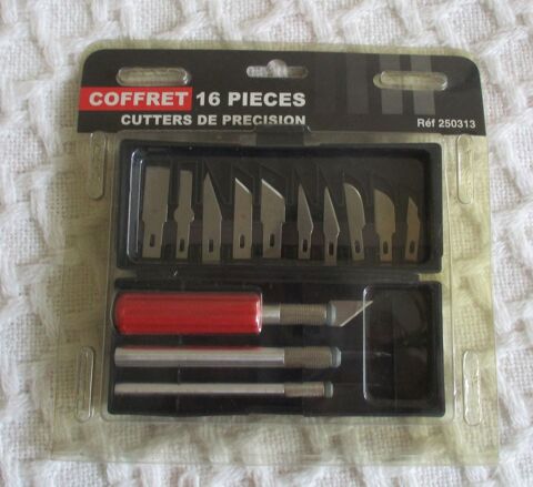 
16 CUTTERS DE PRECISION NEUFS          
6 Saint-Andr-les-Vergers (10)