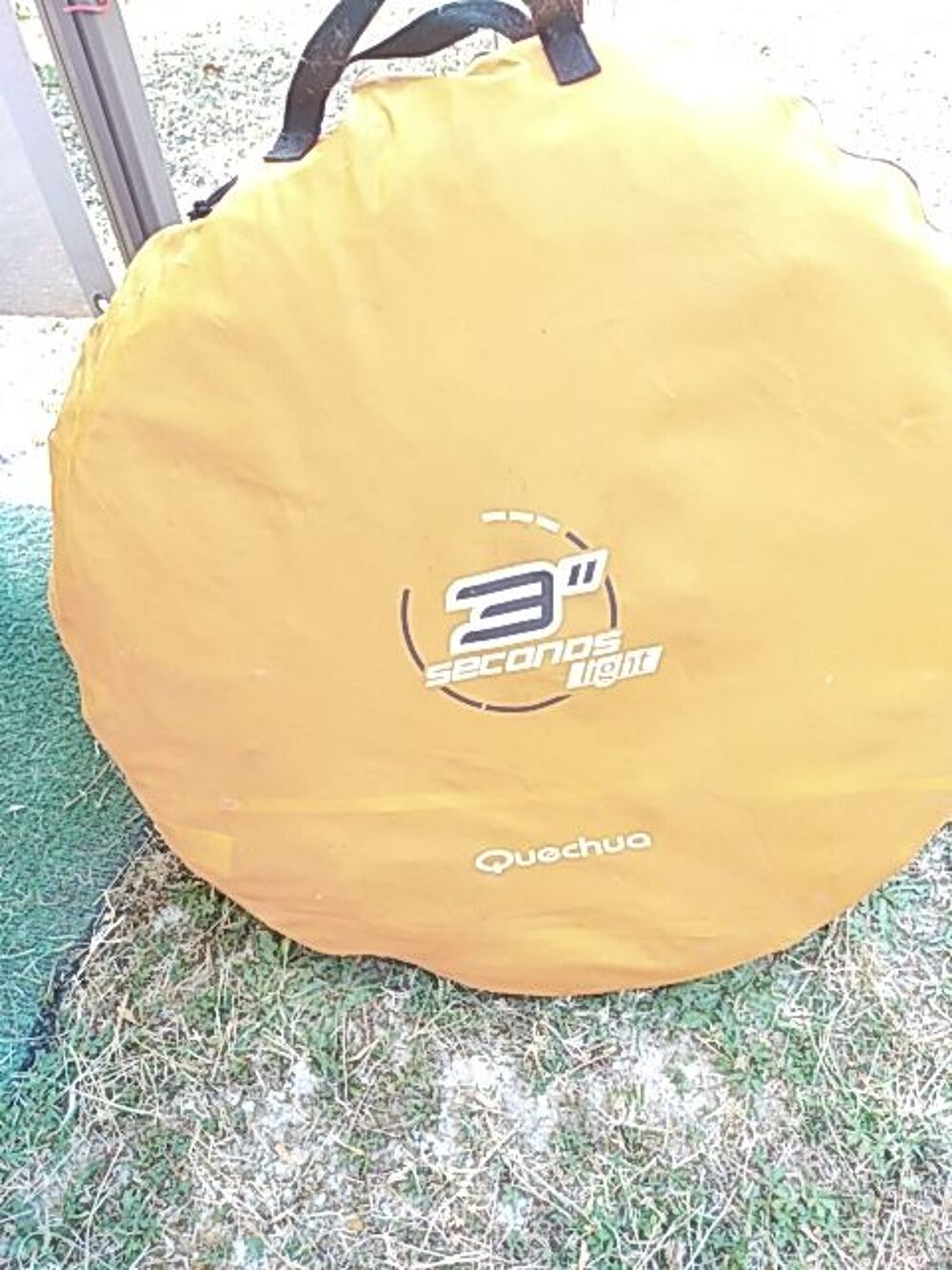 TENTE DE CAMPING QUECHUA NEUVE Sports