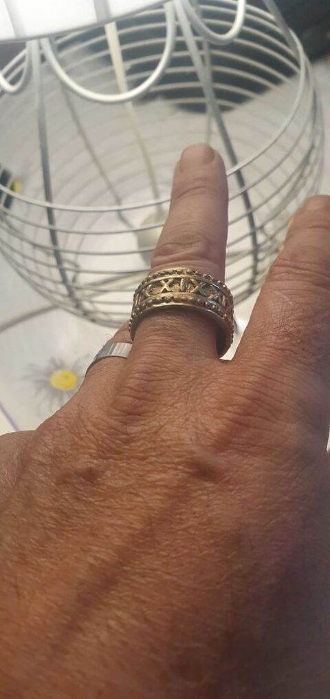 bague 20 Carc�s (83)