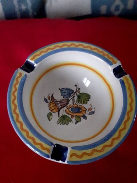 cendrier porcelaine 7 Bezons (95)