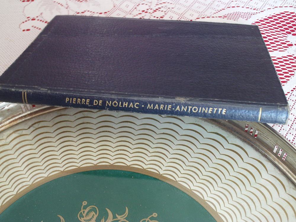 Deux livres anciens 1951 Marie Antoinette - Napol&eacute;on N&deg; 566 