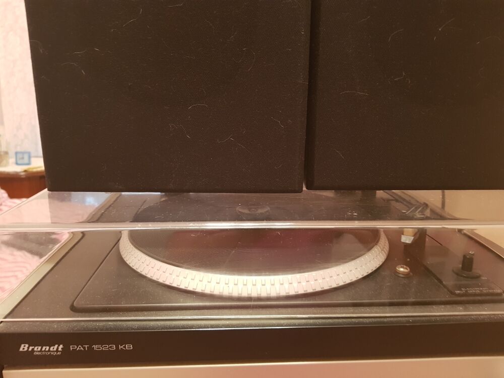 cha&icirc;ne hi-fi Brant CD et vinyles