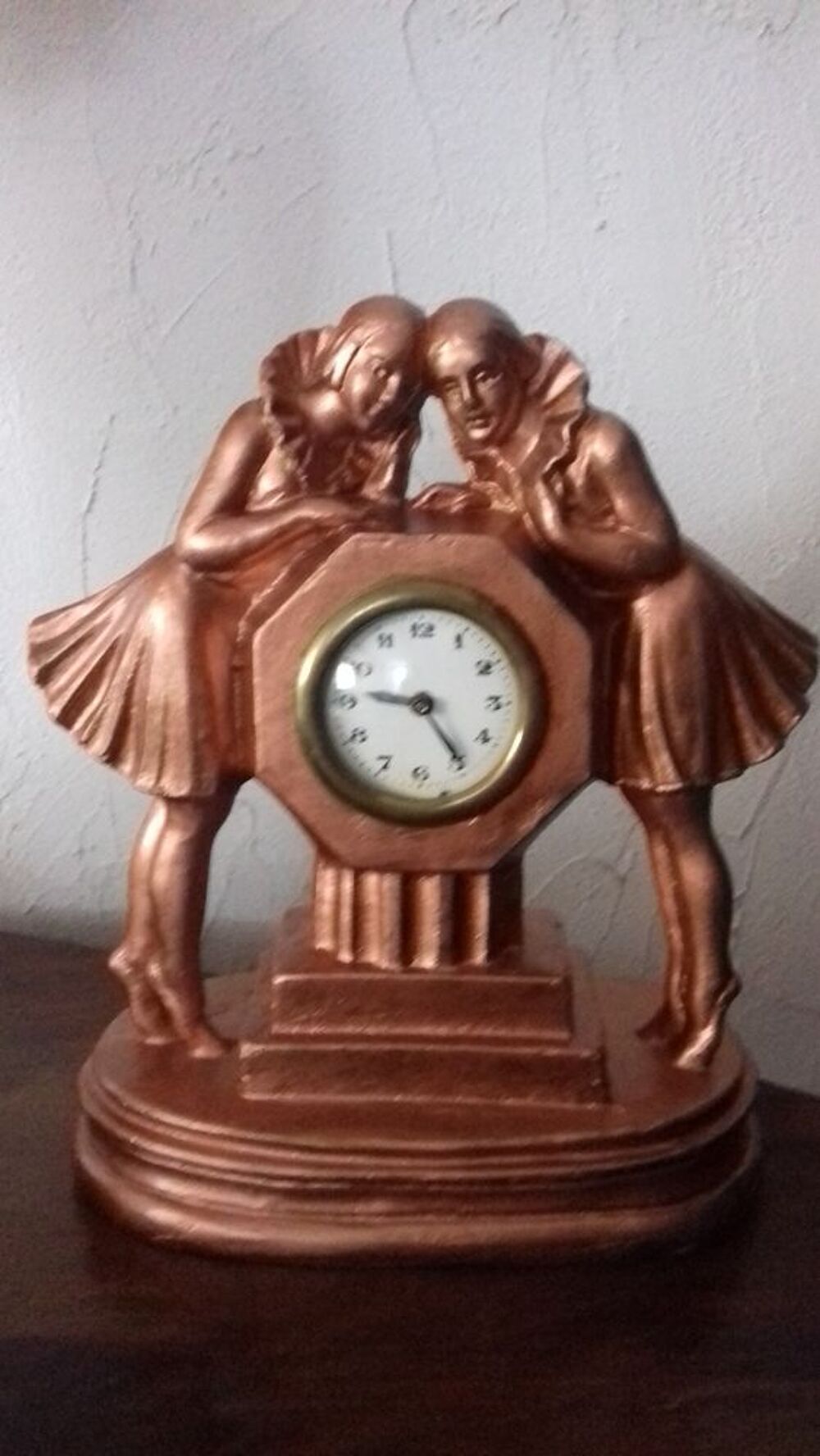 Petite pendule style "art d&eacute;co" 