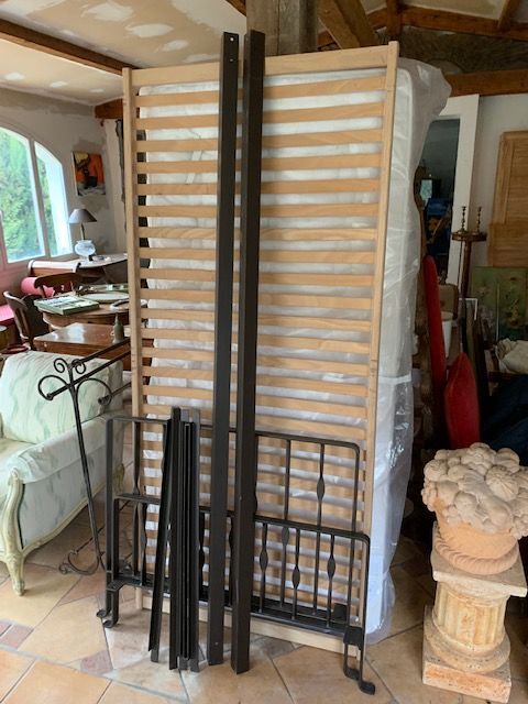 Lit moderne d�montable 175 Saint-Jean-Cap-Ferrat (06)