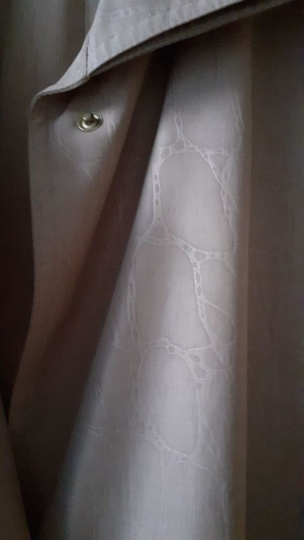 Imperm&eacute;able femme taille 46-48 V�tements