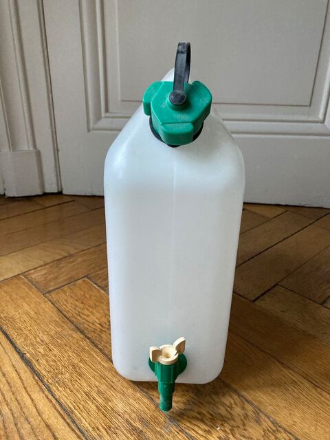 Aquariophilie : bidon 10 l 2 69002 Lyon