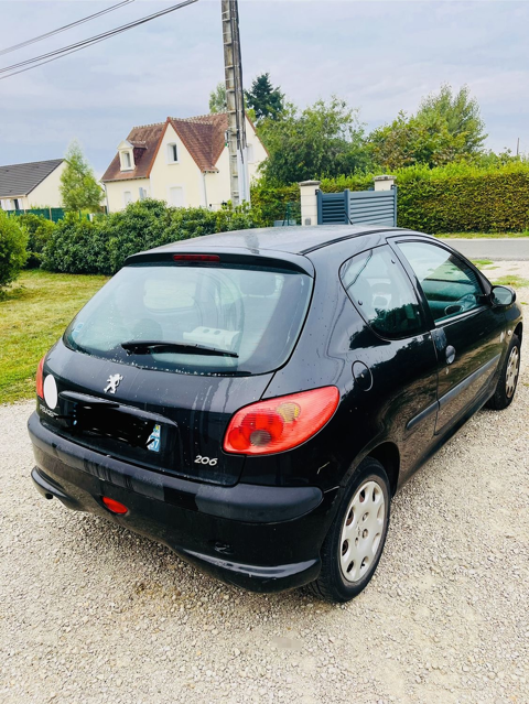 Peugeot 206 1.4i Pop Art * (5 CV), Berline, Essence,