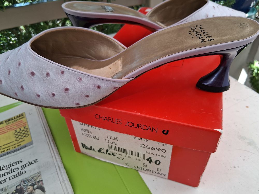 mules Charles JOURDAN taille 40 &eacute;tat neuf en cuir d'autruche Chaussures