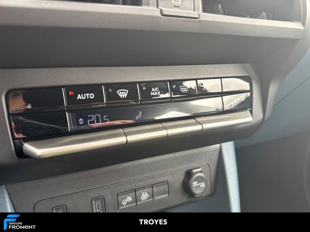 Grande panda Grande Panda T-Gen 3 1.2 Hybrid Turbo 110 ch eDCT6 Pop 2026 occasion 10600 La Chapelle-Saint-Luc