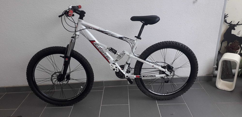 v&eacute;lo VTT Vélos