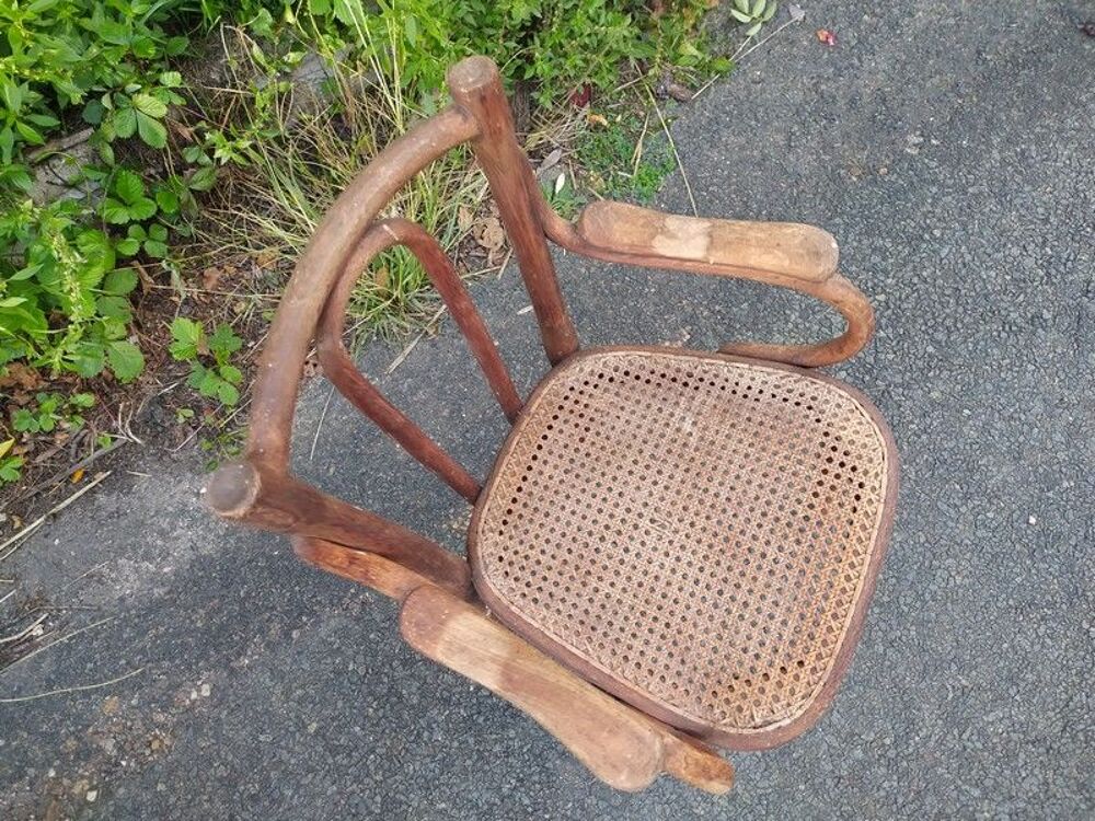 Si&egrave;ge Enfant Fauteuil Thonet Cann&eacute;
roc s Meubles