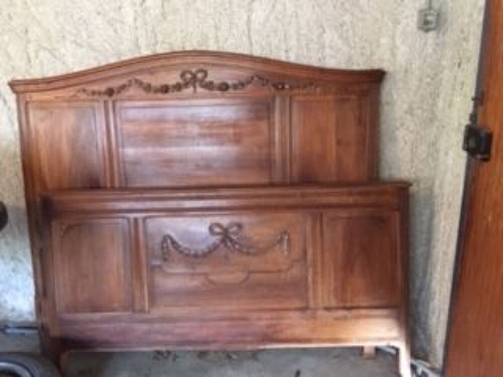  Chambre noyer massif: armoire et encadrement lit Meubles