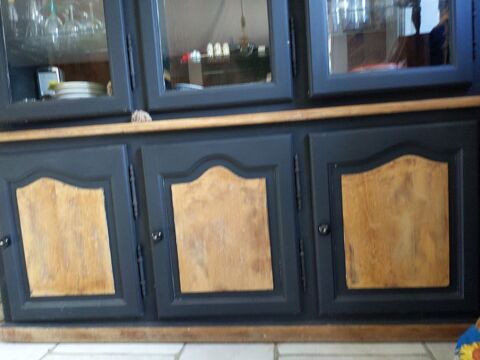 Joli buffet en chne. 0 Carresse-Cassaber (64)