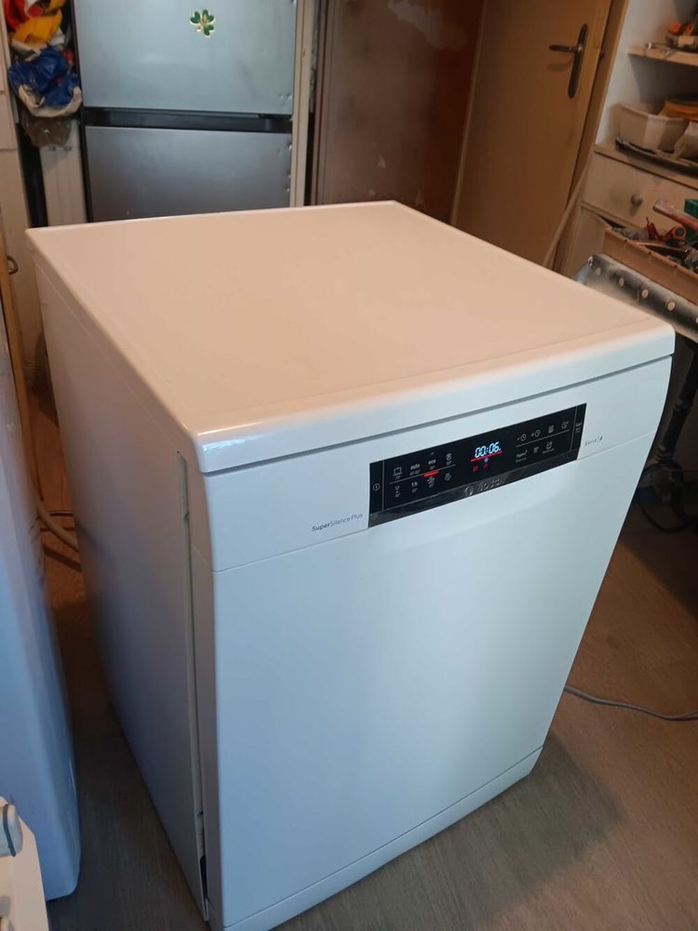lave vaisselle Bosch 14 Couverts 8 Program/5Temp rapide 15/30/44/60min Program 1/2 Charge Diff&eacute;r&eacute; 24h lumi&egrave;re integre connect&eacute; &agrave; Wifi/Bluetooth tbeg Electroménager
