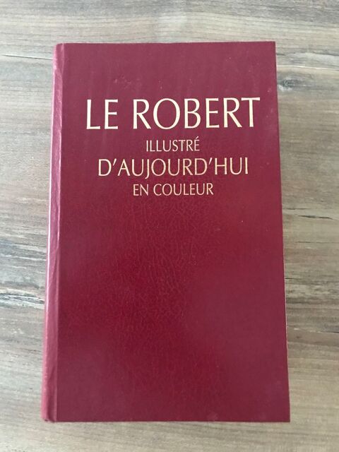 Livre Le robert   Illustr� d' aujourdhui en couleu 6 Saleilles (66)
