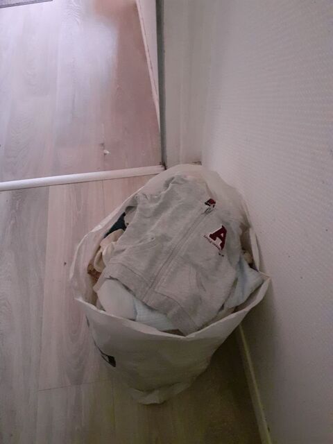 vtements bb de la naissance  9 mois 30 Saintes (17)