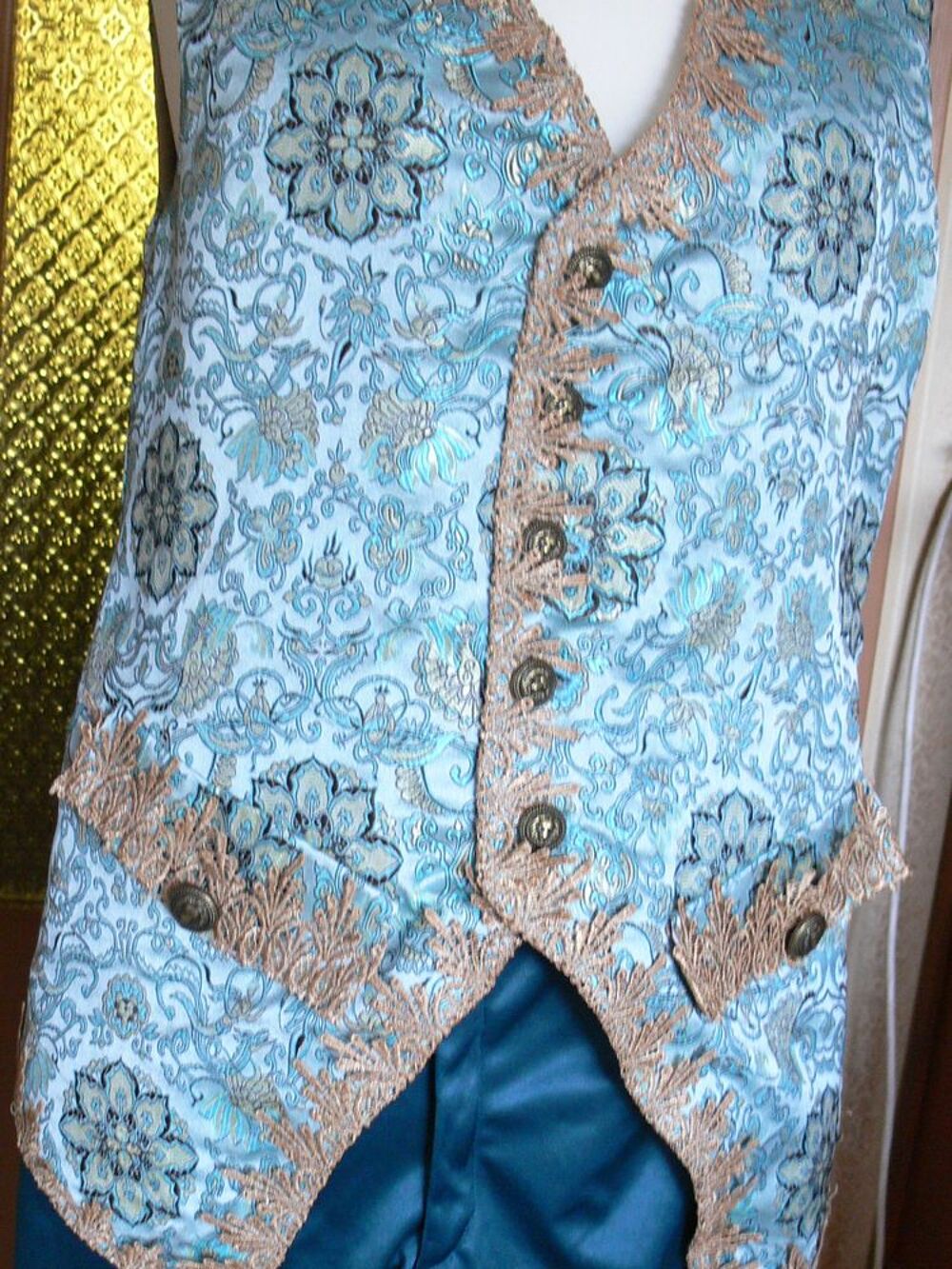 Magnifique costume de marquis d'inspiration Louis XV, jamais Vêtements
