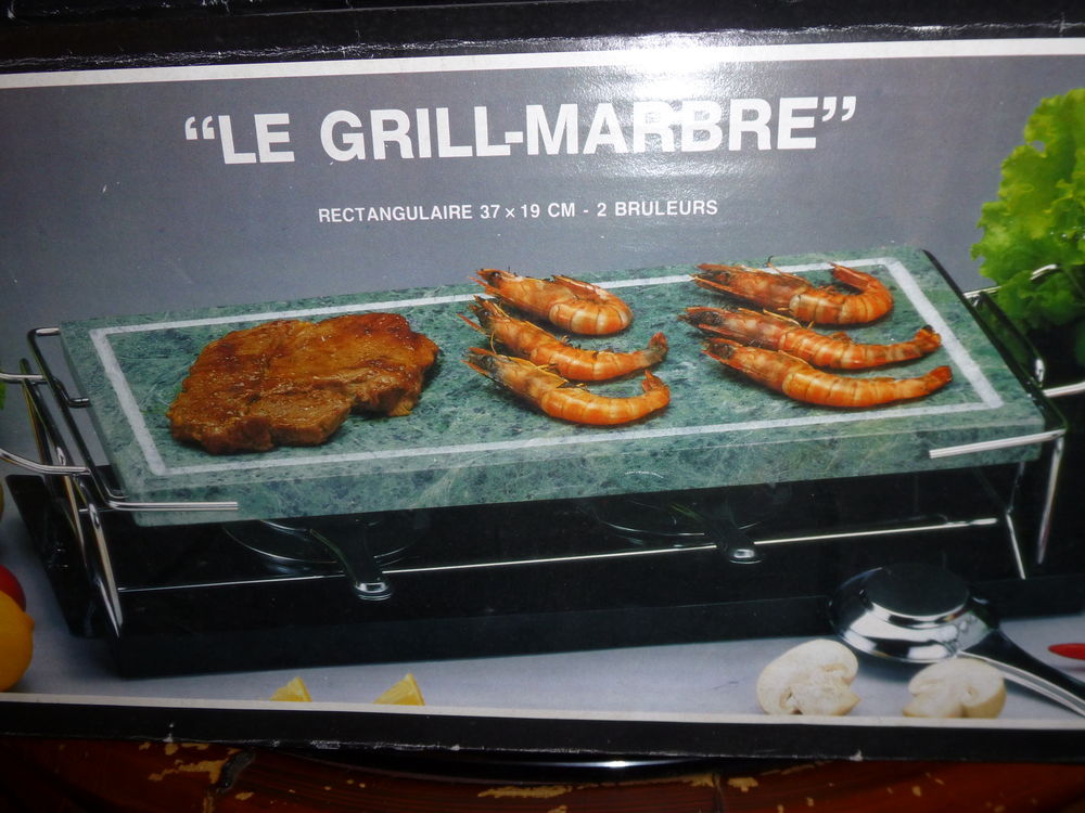 Grille Marbre neuf,jamais servi,Dim 37 x 19 cm H 10 cm,10 € Electroménager