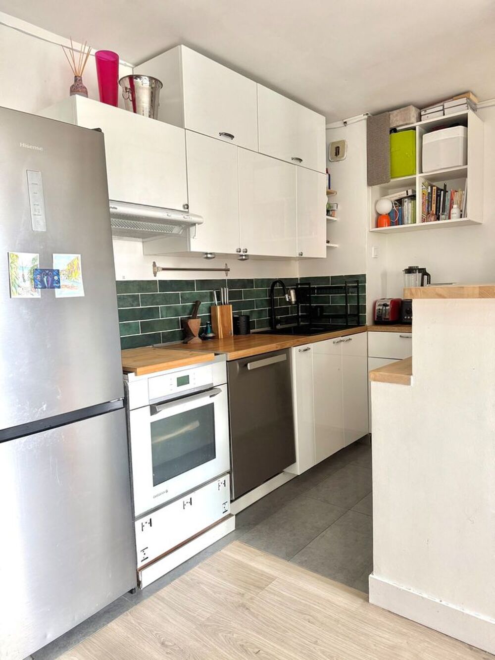 Vente Appartement Studio rénové avec balcon et vue dégagée Paris 20